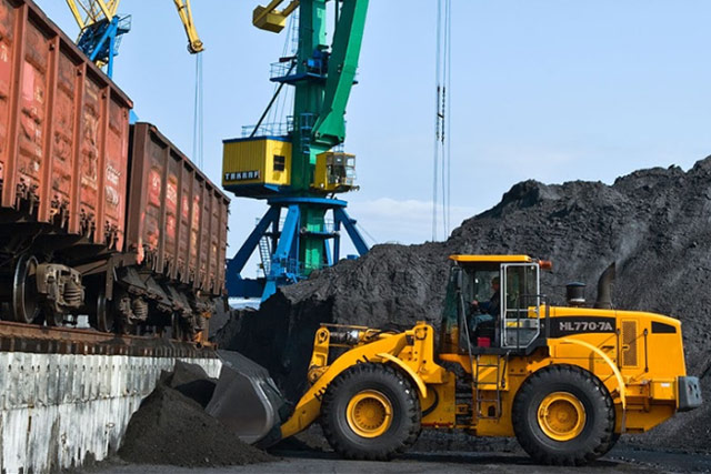 The proposal of Govt to slash imports of coal goes for a toss as FY20 splits the logistics chain; local output stagnant