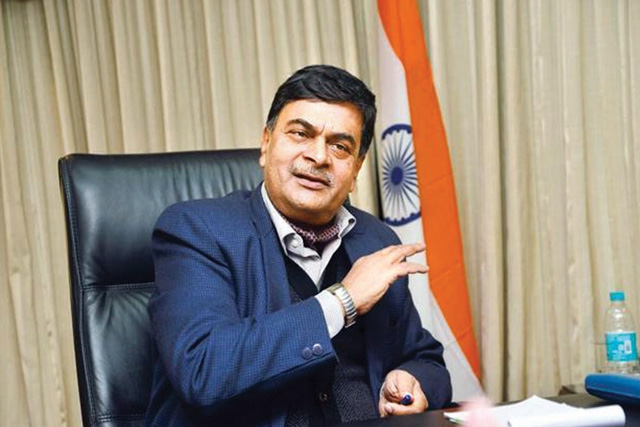 Funding to be plugged for non reforming discoms: Power Min