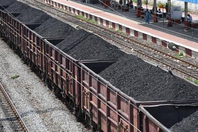 Coal India floats Rs 4970 crore tenders for east-west rail corridor