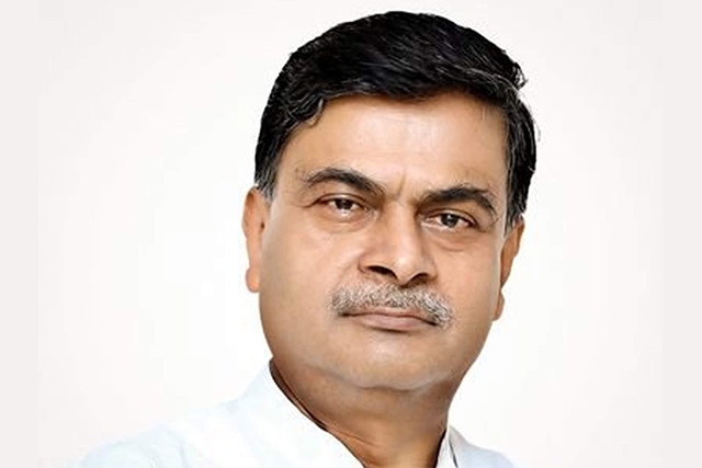 States to get 2 years for DBT, a/cs with discoms to be used: Power Minister