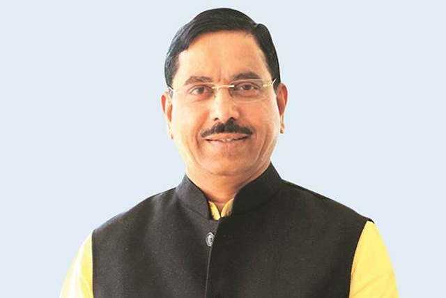 Mines minister deliberates on road map to make sector more competitive