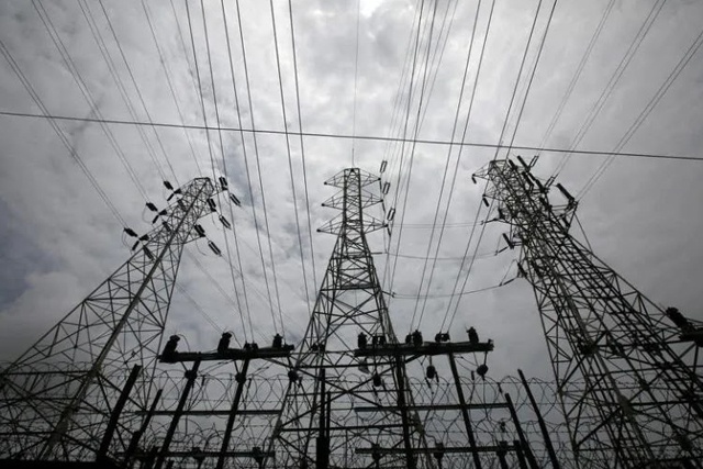 Maharashtra energy minister hits out at Tata Power for outage, seeks reforms in islanding system