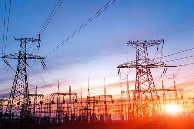 Adani to complete 1,000 MW transmission line to Mumbai by December 2022