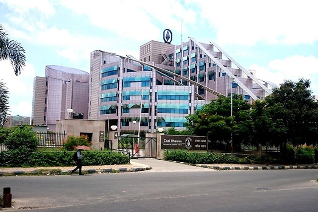 Coal India Ltd output falls for second year in a row in FY21