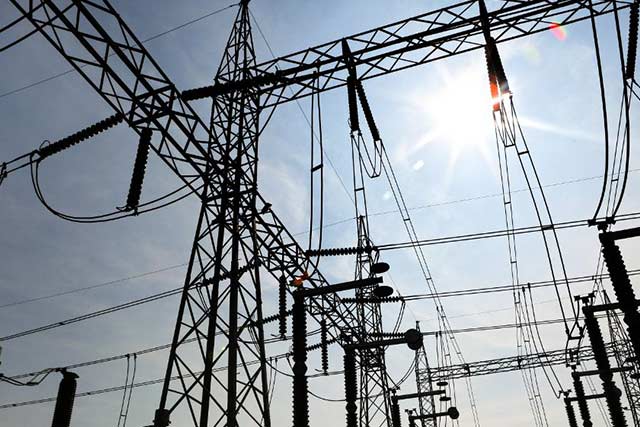 UP discoms’ dues to state-run gencos reach staggering Rs 17,000 cr